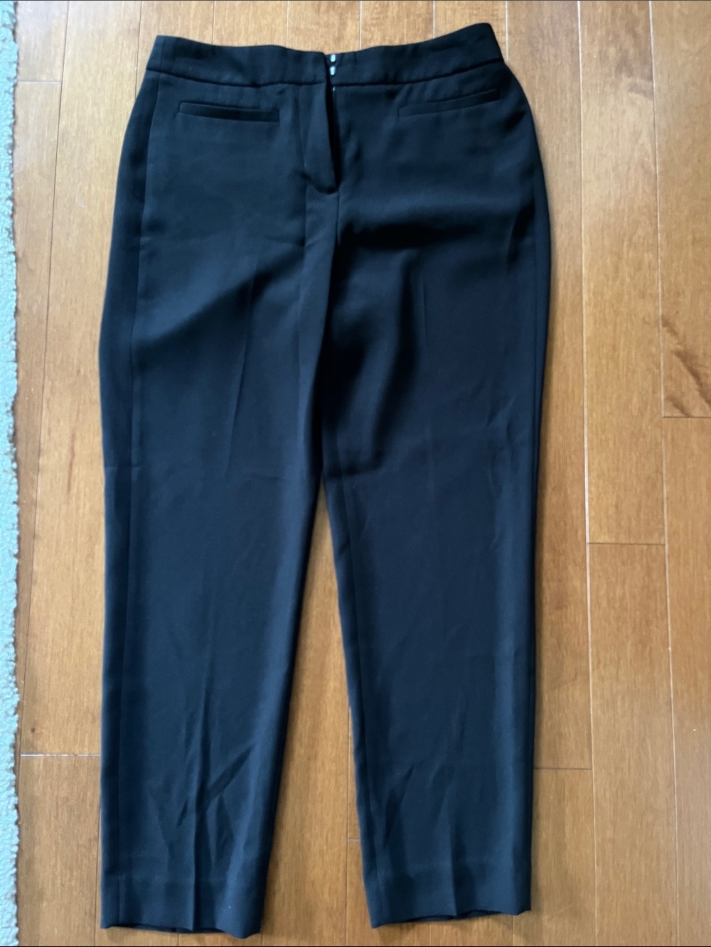 J crew 365 crepe Black Cropped size 4 Dress Pants